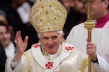 Grati a Benedetto XVI. Un gesto radicato nel Concilio